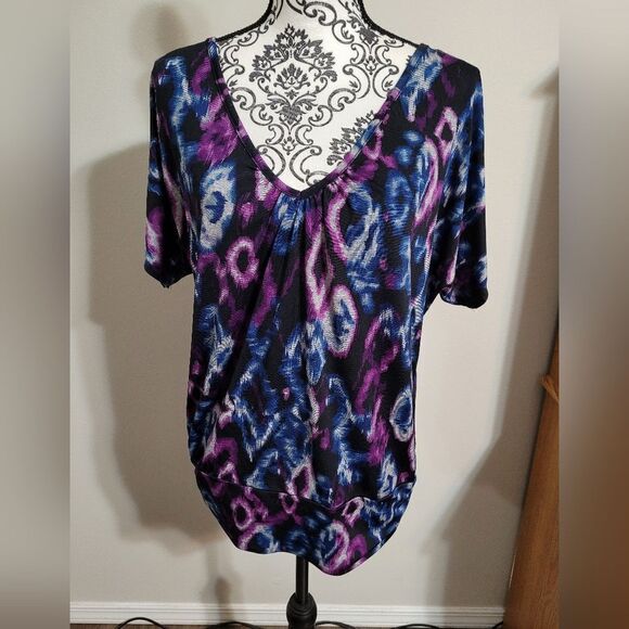 AB Studio abstract art design medium top - Picture 1 of 4